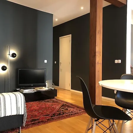 Deluxe Center Flat 아파트